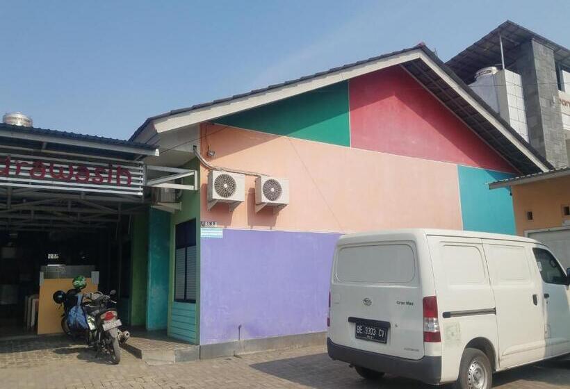 بنسيون Cendrawasih Syariah Homestay