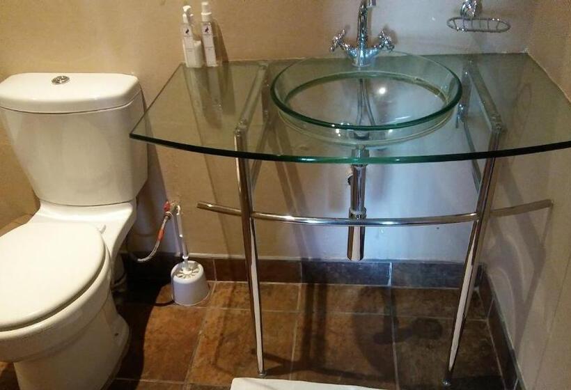 بنسيون Francolin Creek