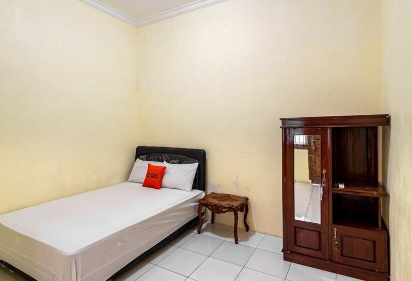 بنسيون Koolkost Near Gor Untung Suropati