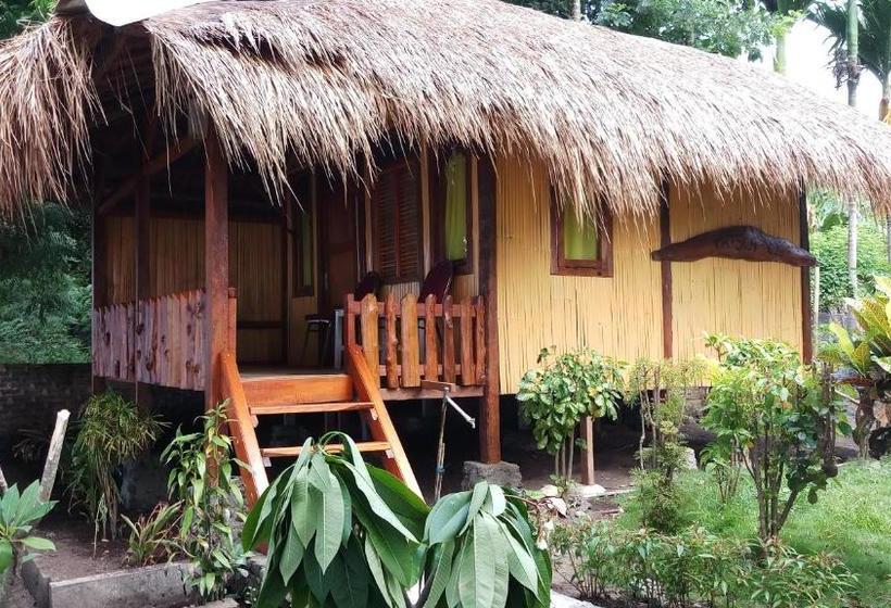 ペンション Lena House Flores