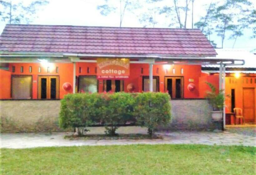 ペンション Menggala Cottage Baturaden