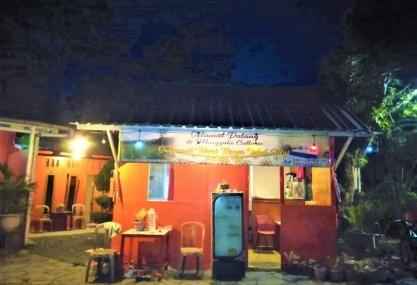 ペンション Menggala Cottage Baturaden