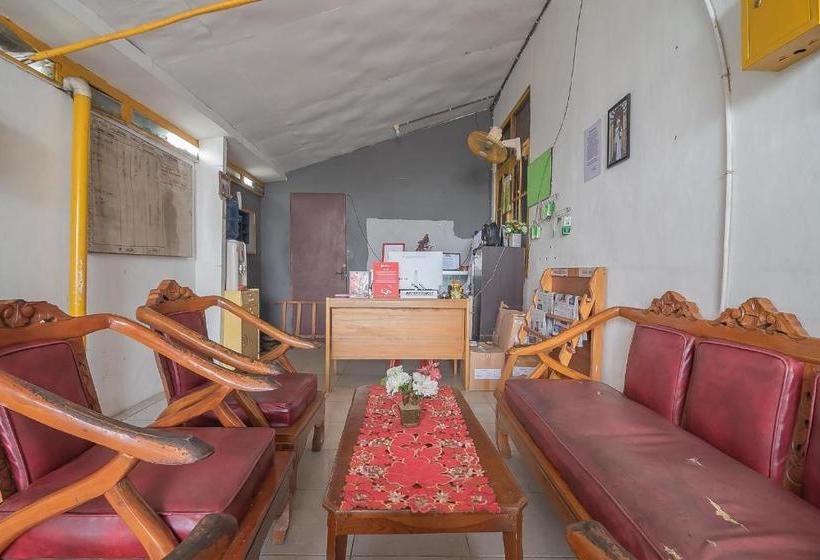 بنسيون Reddoorz Syariah At Jalan Cilik Riwut Kapuas