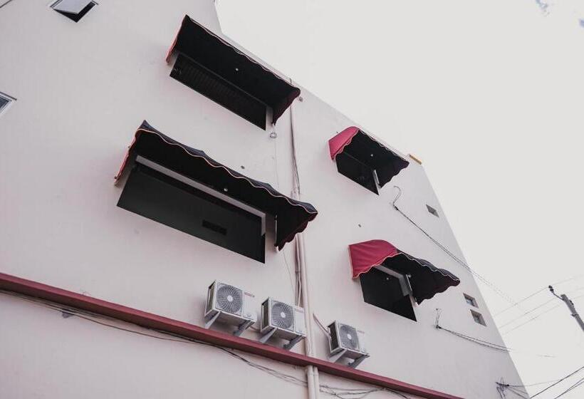 بنسيون Reddoorz @ Jalan Pangeran Antasari Lampung 2