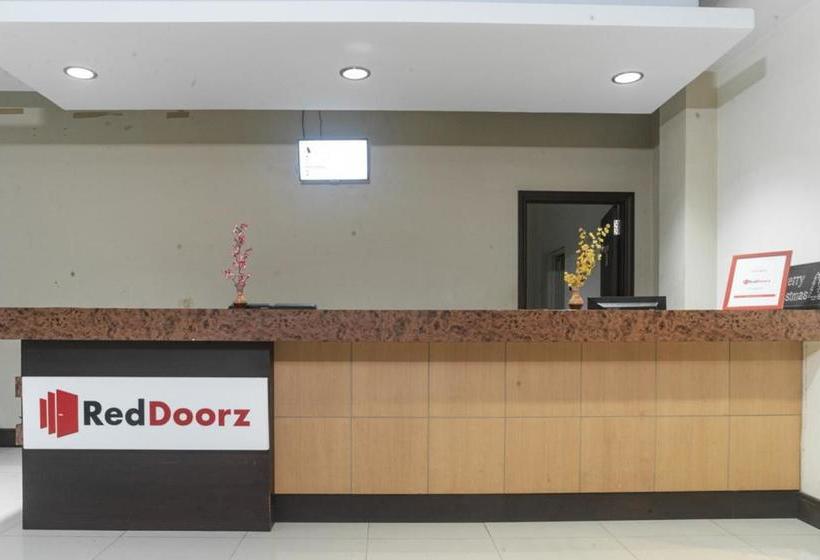פנסיון Reddoorz Near Bahu Mall Manado