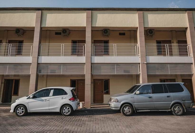 Пансион Reddoorz Near Rs Imanuel Lampung