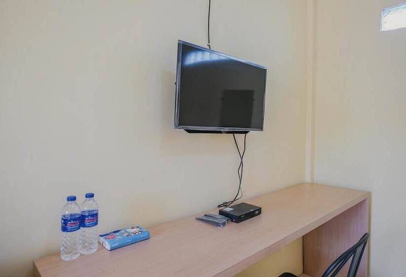 Пансион Reddoorz Near Rs Imanuel Lampung