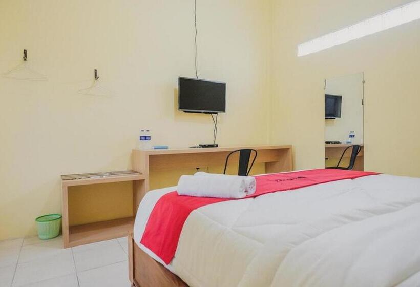 Пансион Reddoorz Near Rs Imanuel Lampung