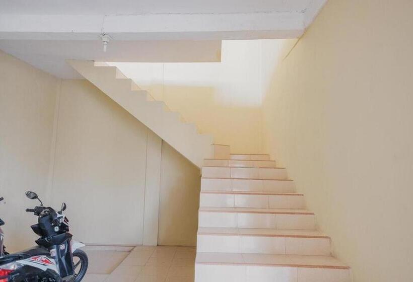 بنسيون Reddoorz Near Rs Imanuel Lampung