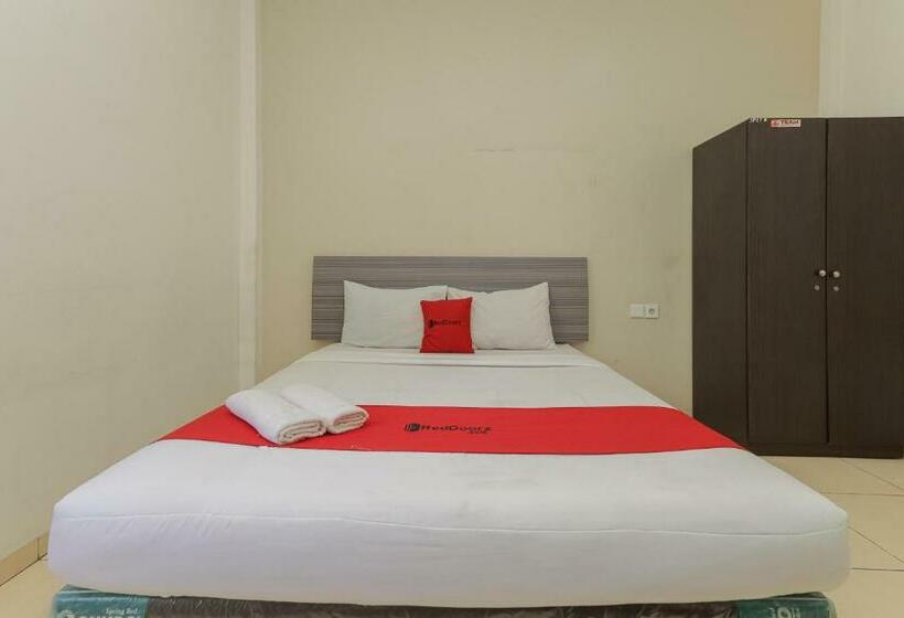 بنسيون Reddoorz Near T1 Juanda Airport