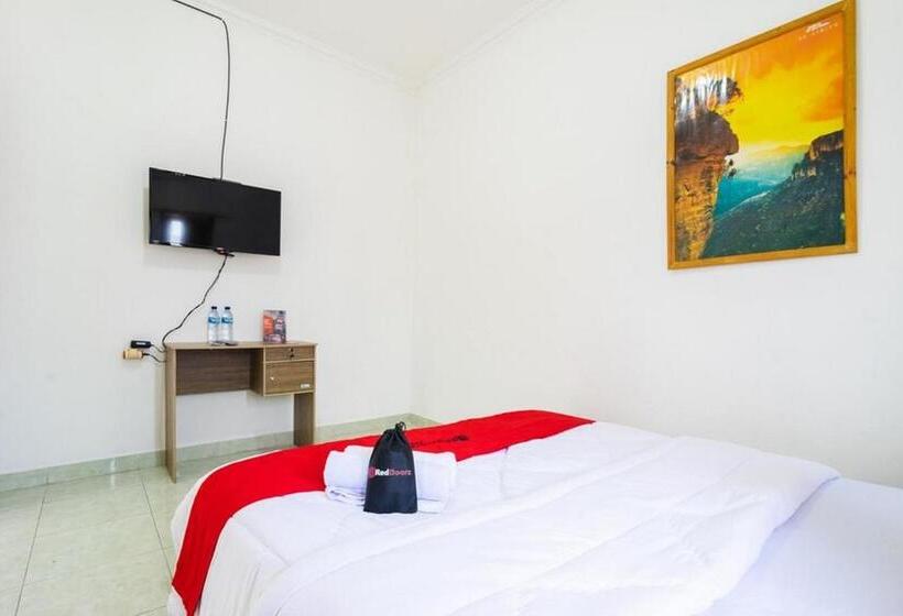 펜션 Reddoorz Near Universitas Pamulang