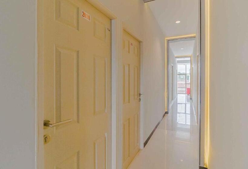 膳宿费 Reddoorz Plus Near Millenium Ict Centre Medan 2