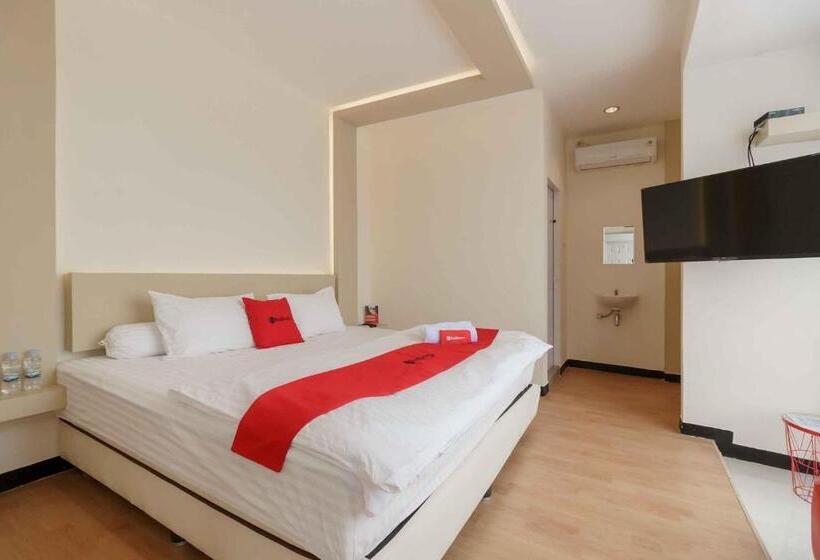 膳宿费 Reddoorz Plus Near Millenium Ict Centre Medan 2