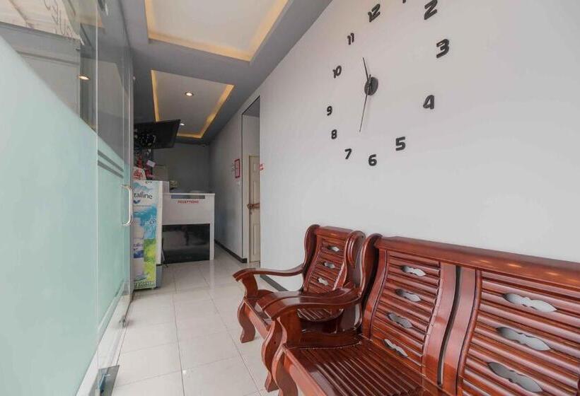 膳宿费 Reddoorz Plus Near Millenium Ict Centre Medan 2