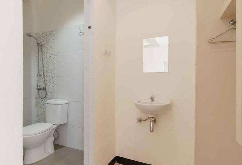 膳宿费 Reddoorz Plus Near Millenium Ict Centre Medan 2