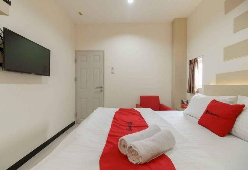 膳宿费 Reddoorz Plus Near Millenium Ict Centre Medan 2