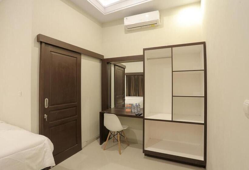 膳宿费 Reddoorz Plus Near Solo Paragon Mall