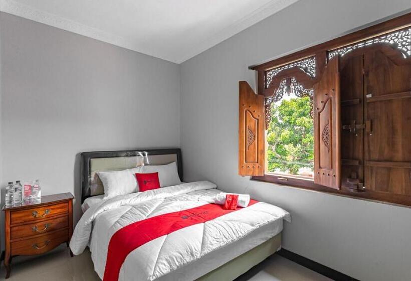 펜션 Reddoorz Syariah Near Exit Toll Banyumanik Semarang