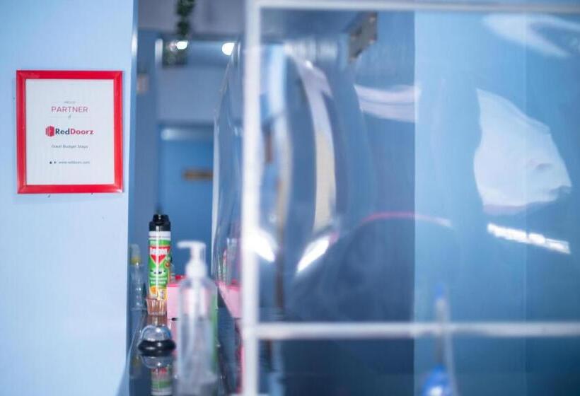 膳宿费 Reddoorz Syariah Near Taman Siring 2