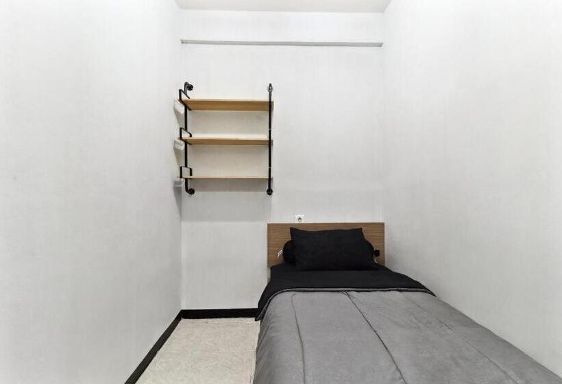 بنسيون The Edge By Lia