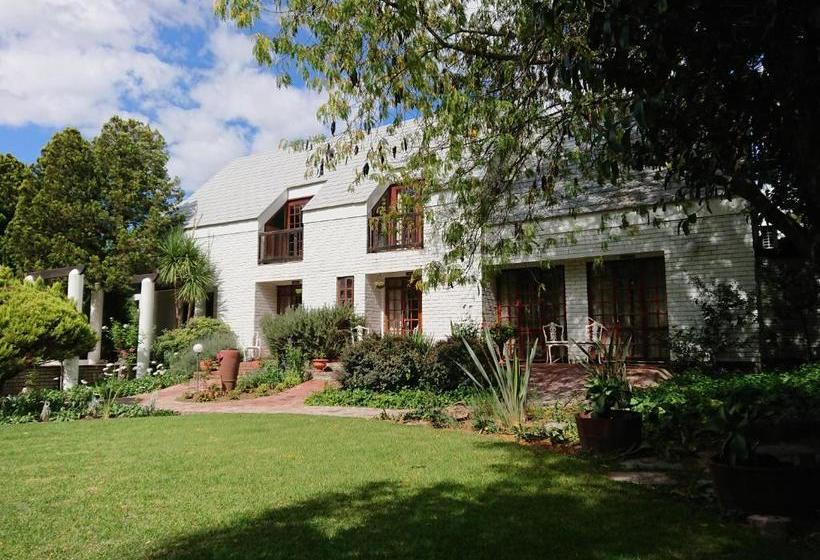 פנסיון The Fairway Guesthouse Senekal