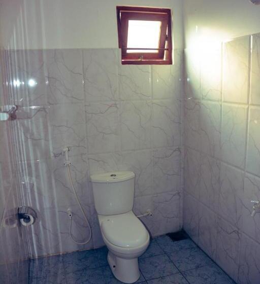 פנסיון The Wave Surf Inn Midigama