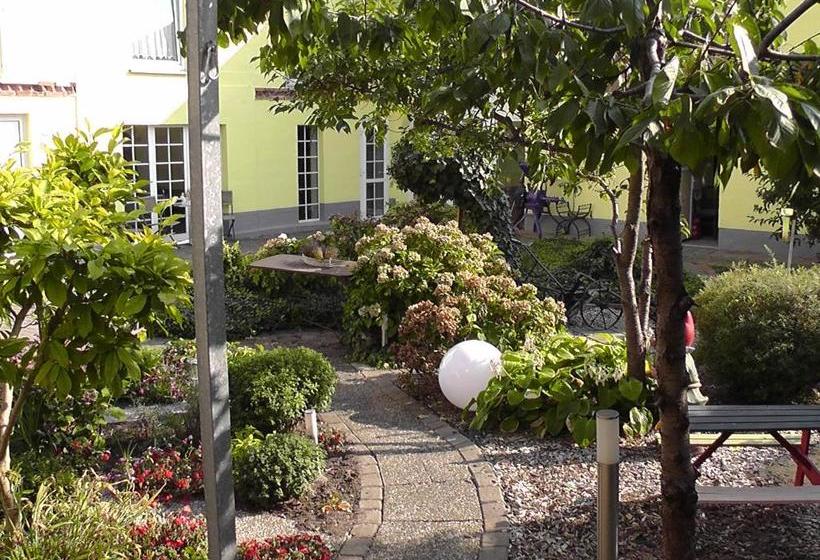 Pension Elisabeth Am Elberadweg