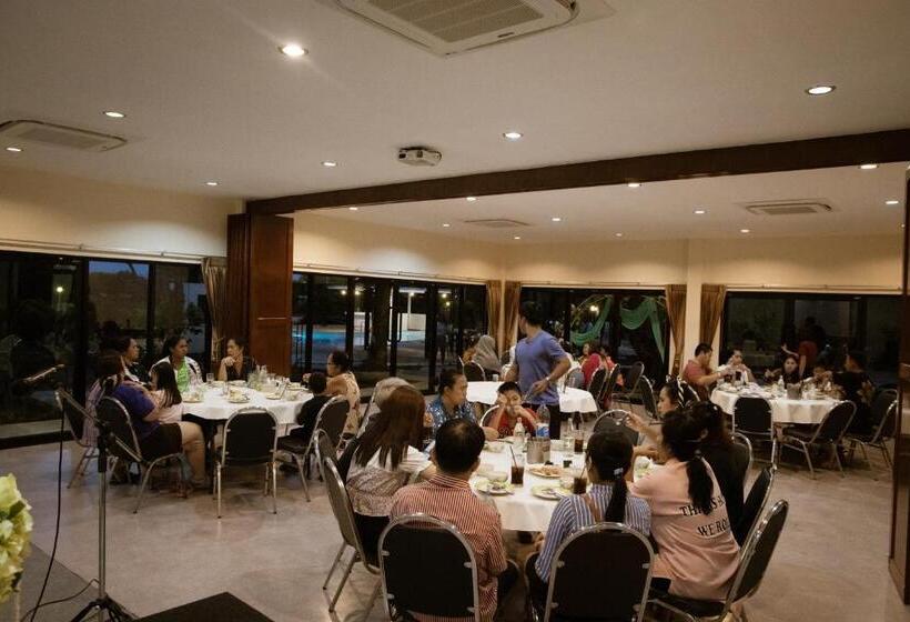 Lomakeskus วันสุขรีสอร์ทสุโขทัย