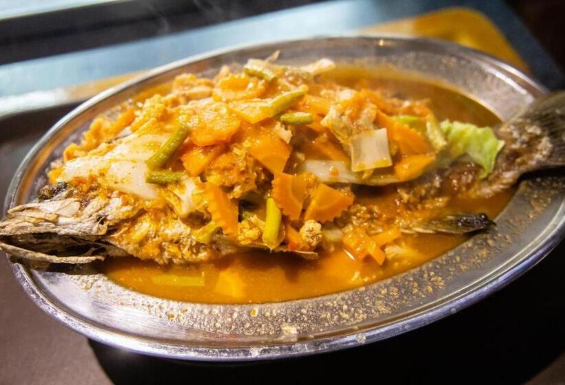 Lomakeskus วันสุขรีสอร์ทสุโขทัย