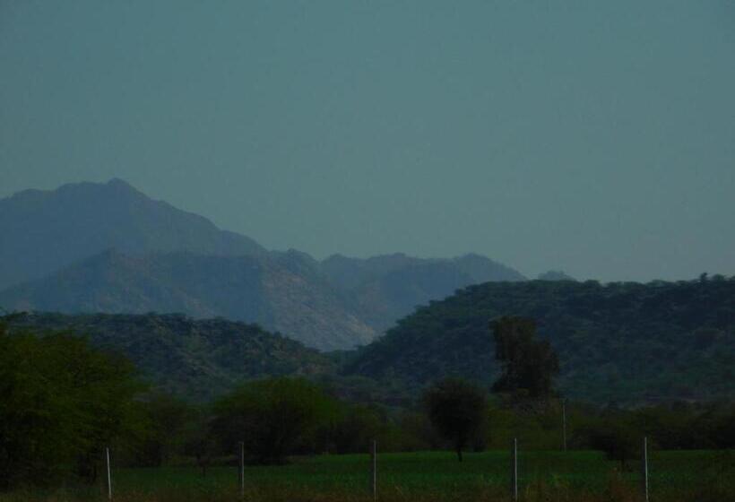 Курорт Jawai Bera Leopard Camp
