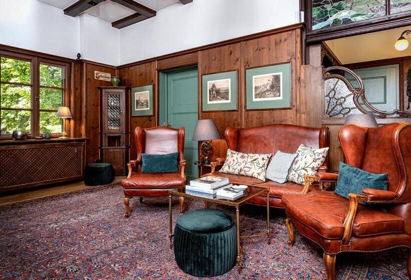 Villa Zollhaus Bed & Breakfast