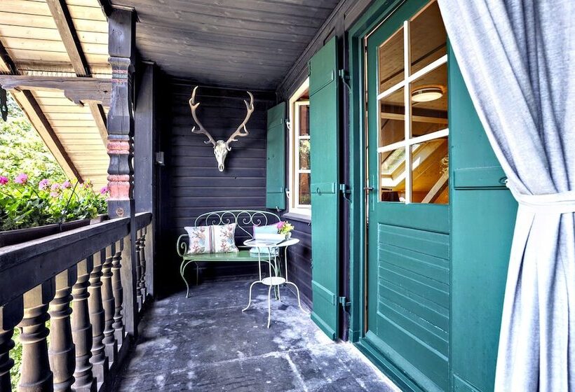 Villa Zollhaus Bed & Breakfast