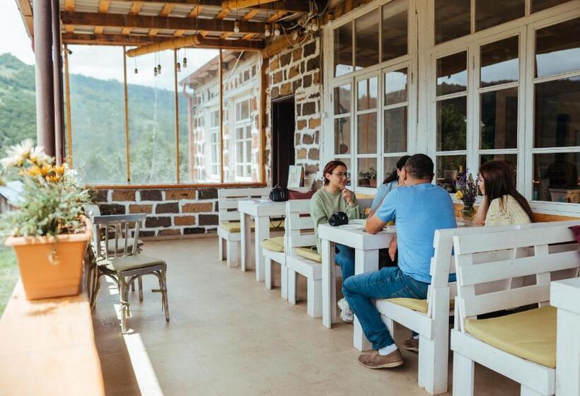 فندق صغير Chamich Guesthouse