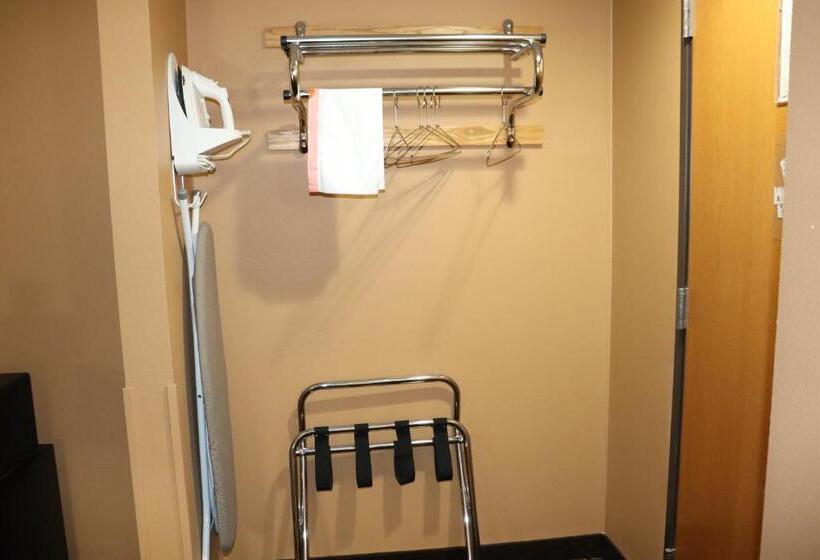 فندق صغير Prairie Inn Holmen La Crosse Area