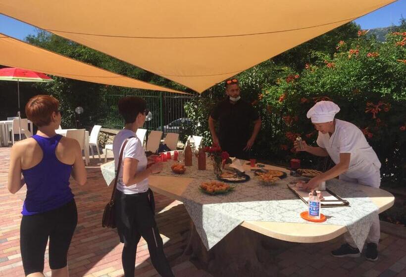 ベッドアンドブレックファースト Agriturismo Rosso Lampone