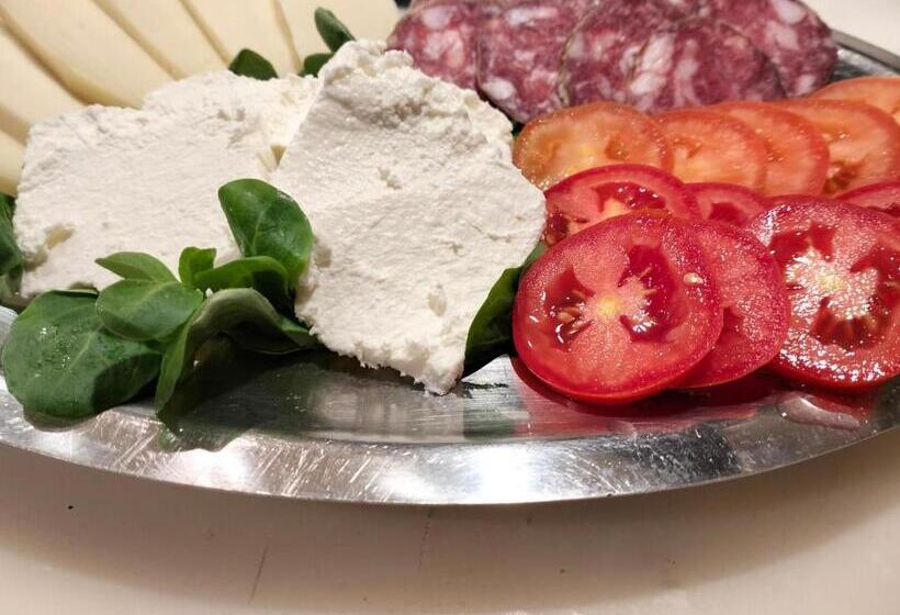 مبيت وإفطار La Corte Dei Cerri