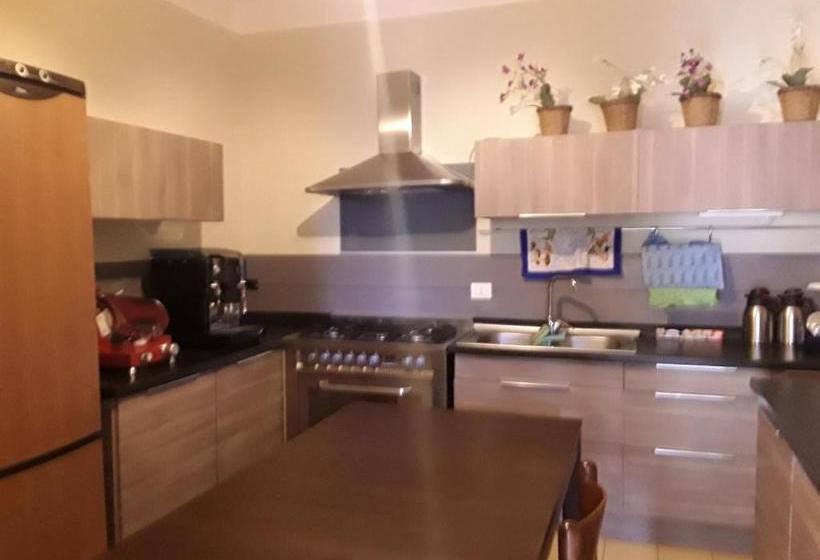 ベッドアンドブレックファースト La Valligiana