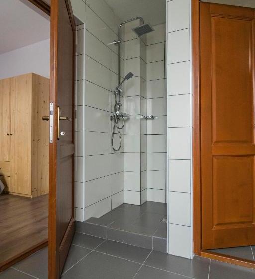 住宿加早餐  Pensiunea Agroturisticā Lukács Panzió