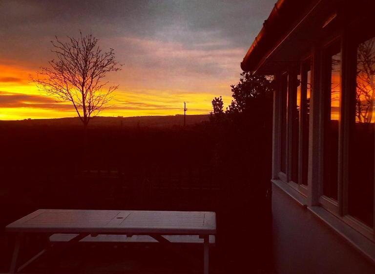 مبيت وإفطار The King & Queen