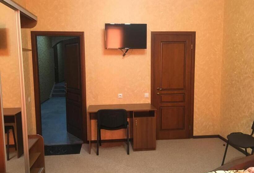 هتل готель гайсин ресторан