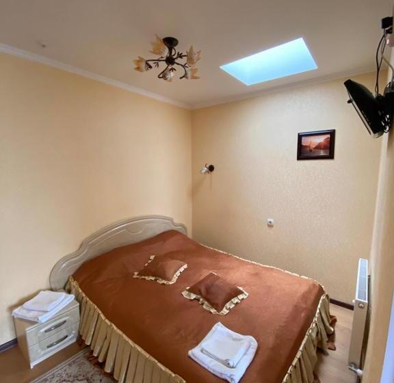 ホテル золотий лев