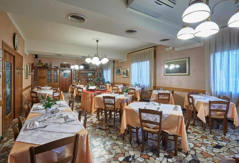 בית מלון כפרי Albergo Europa