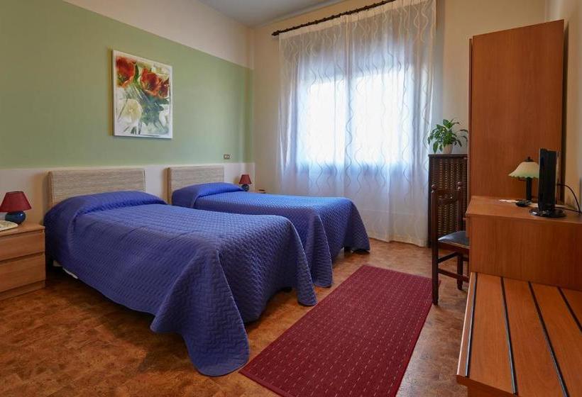 בית מלון כפרי Albergo Europa