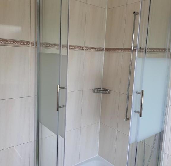 בית מלון כפרי Landgasthof Biberenbad