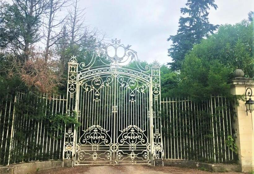 Отель Chateau Du Boulay Morin