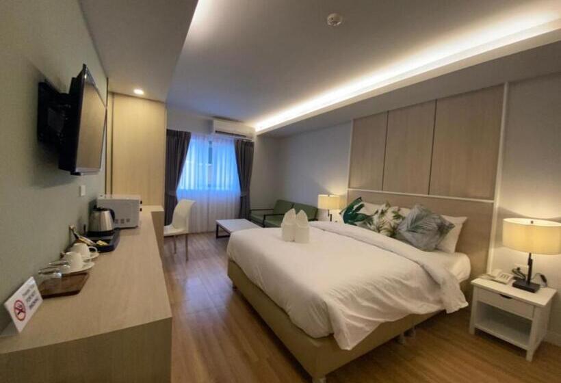 酒店 Greenhills Resort Si Racha