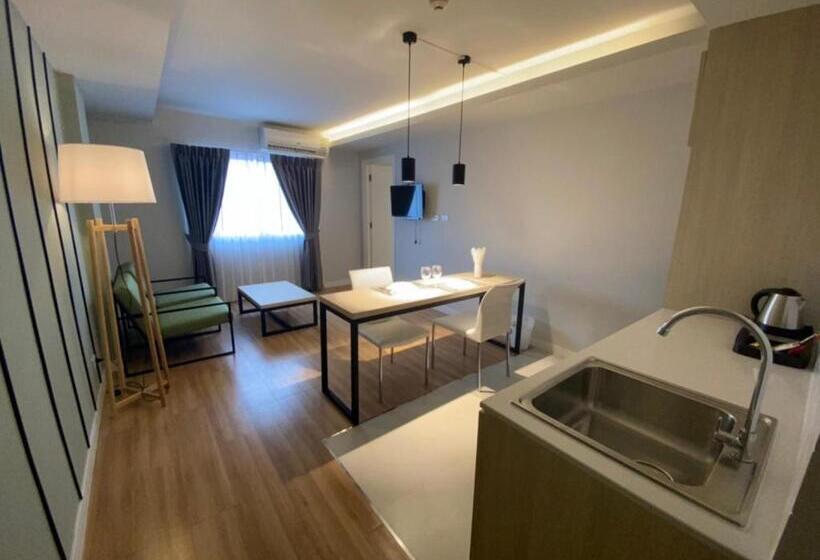 酒店 Greenhills Resort Si Racha