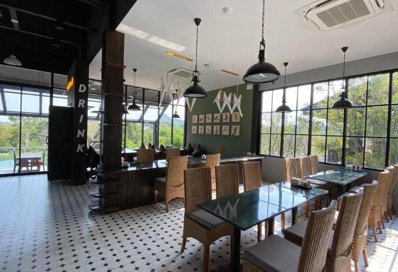 酒店 Greenhills Resort Si Racha