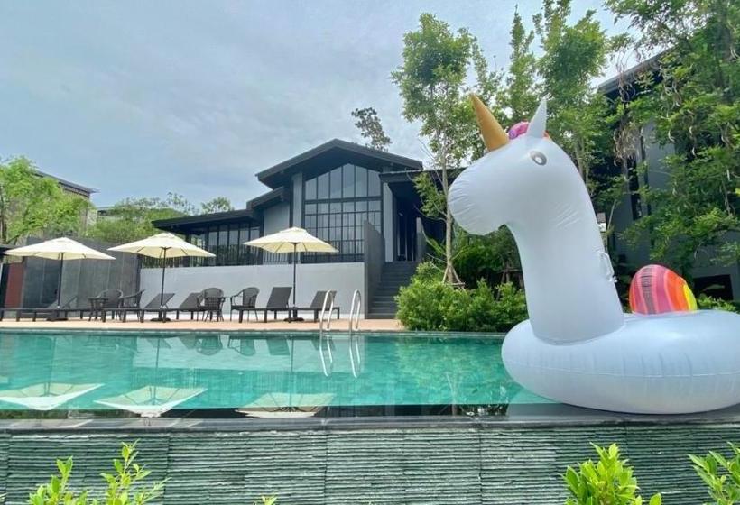 فندق Greenhills Resort Si Racha