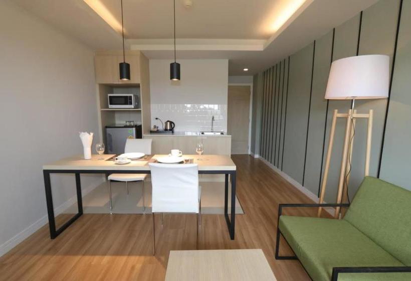 فندق Greenhills Resort Si Racha